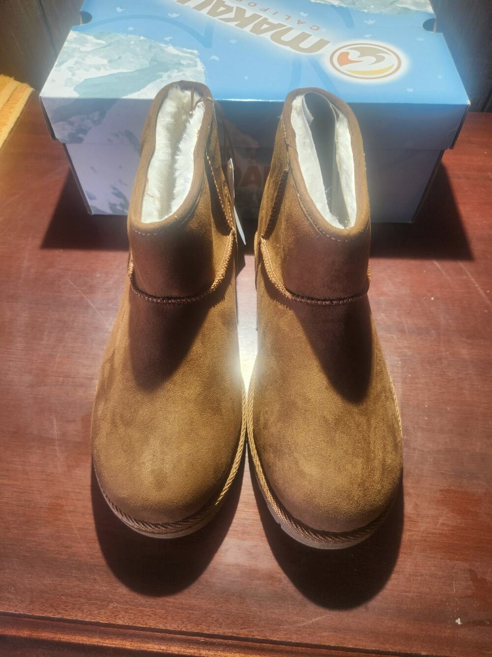 Makalu Little Zaira Chestnut Suede Ankle Boots Size 5